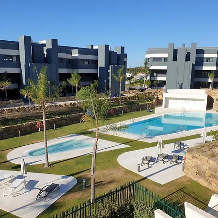 Logement Moderne Avec Jacuzzi, Piscine Chauffee Et Salle De Sport Holiday home *