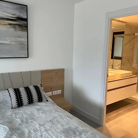 Logement Moderne Avec Jacuzzi, Piscine Chauffee Et Salle De Sport * Estepona