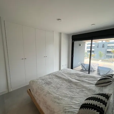 Logement Moderne Avec Jacuzzi, Piscine Chauffee Et Salle De Sport