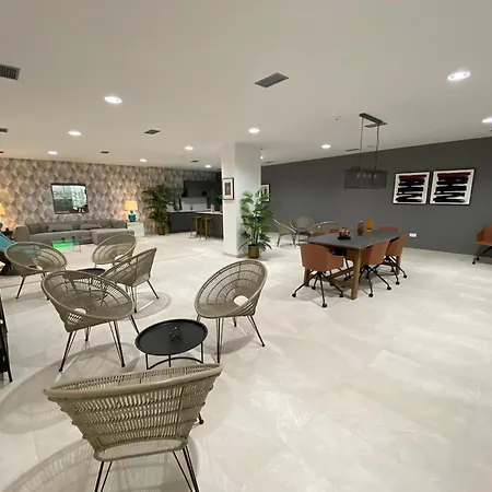 Holiday home Logement Moderne Avec Jacuzzi, Piscine Chauffee Et Salle De Sport Estepona