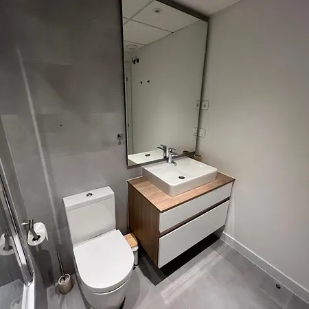 Logement Moderne Avec Jacuzzi, Piscine Chauffee Et Salle De Sport *